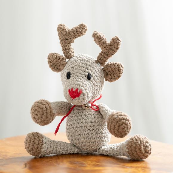 Reindeer Crochet Kit - Hoooked