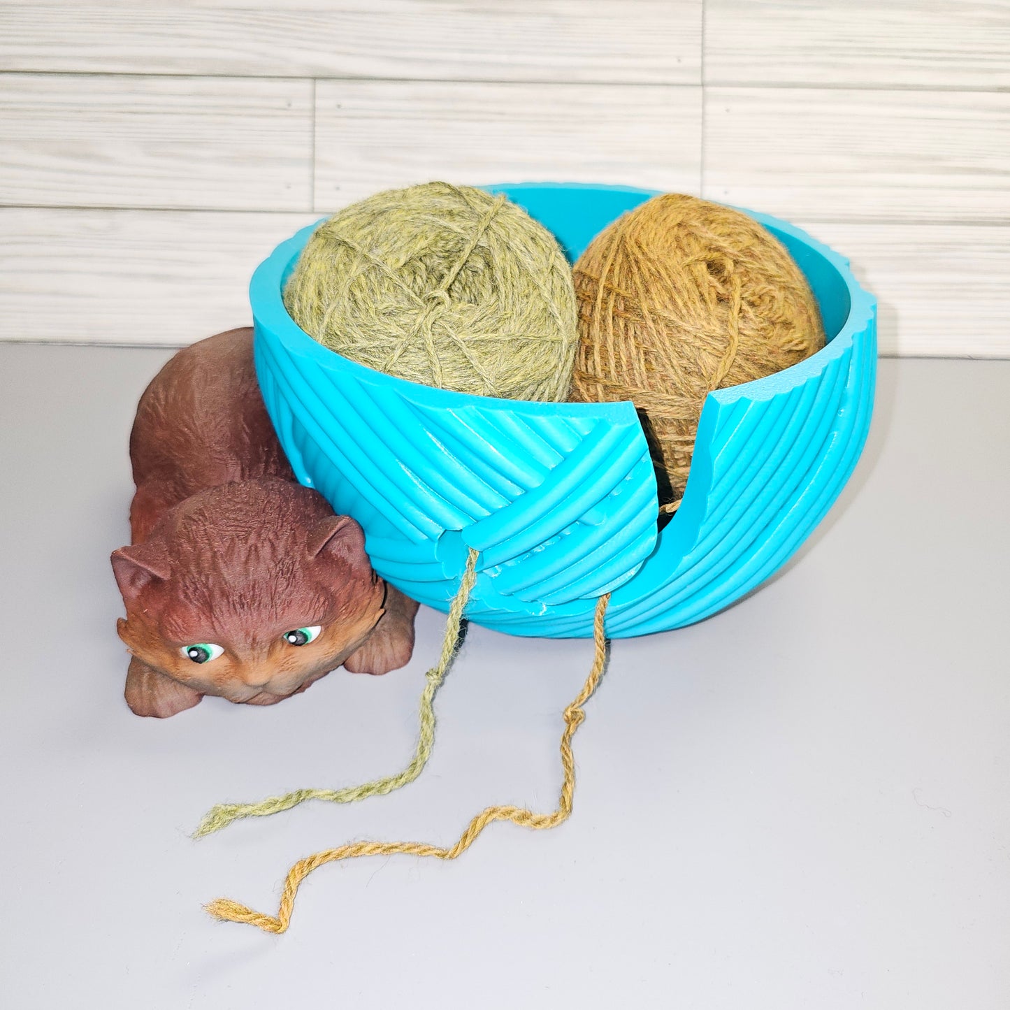 Adorable Kitty & Yarn Ball 3D Printed Yarn Bowl